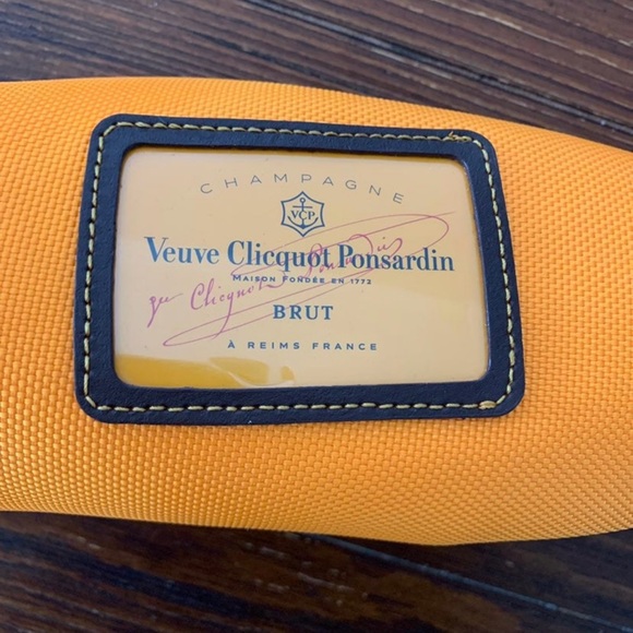 Veuve Clicquot Orange Champagne Insulated Tote Bag Ice Jacket Bottle Carrier - Picture 2 of 8